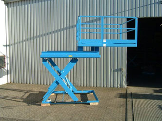 Access platform - raised and extended