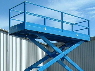 Double vertical scissor lift with captive guide rollers
