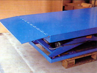 Hinged bridging plate