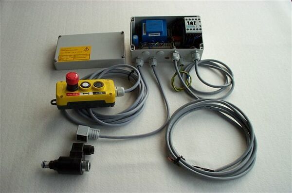 Scissor lift table control panel, push button station and solenoid operated lowering valve (Section 1)